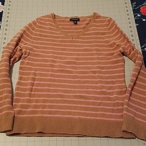 Land's End woman's V Neck Sweater size M